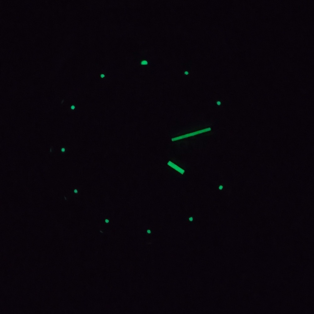 Vintage 1986 Pulsar by Seiko 34mm Men's Quartz Two Tone Watch Screw‎ Back - Picture 8 of 10